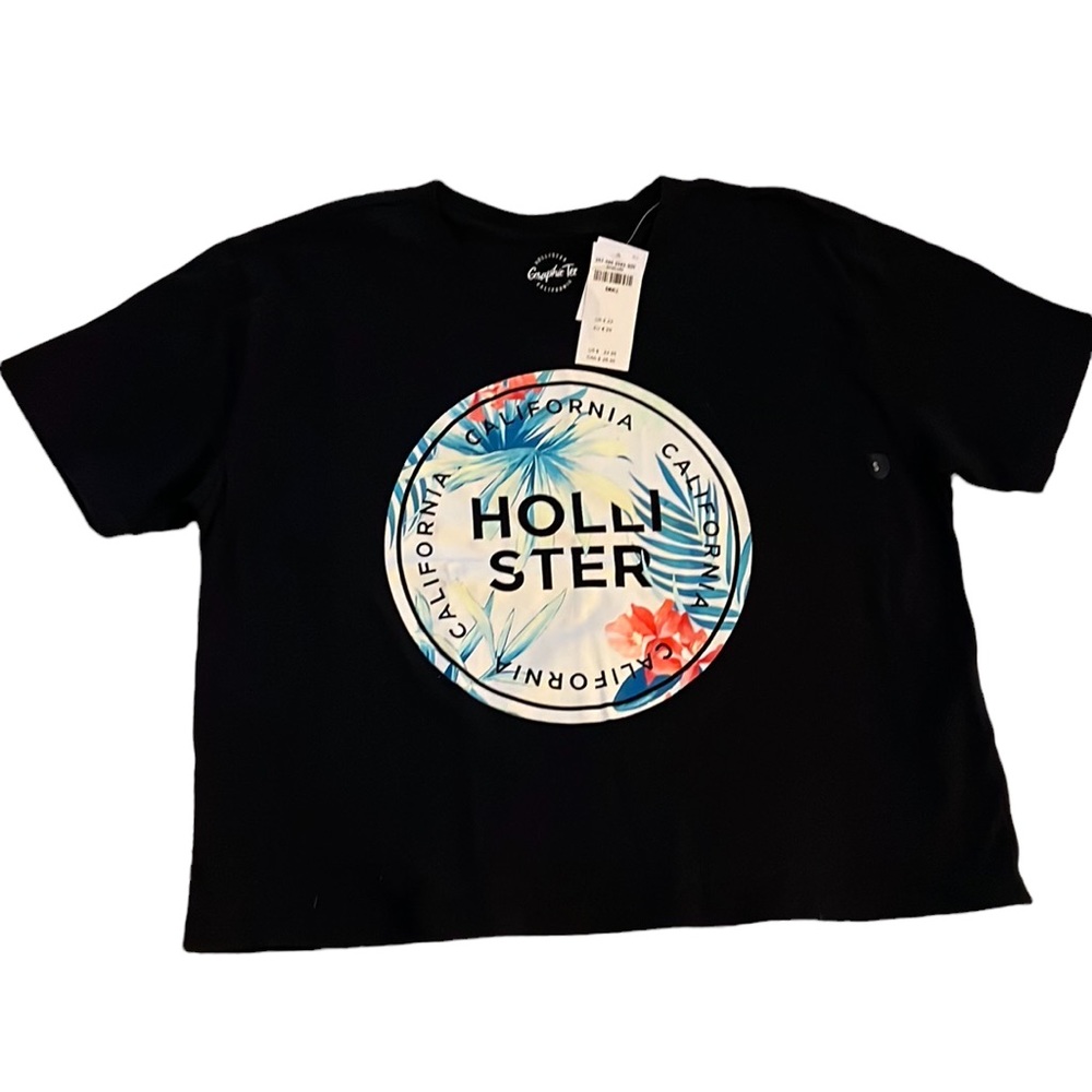 NWT Hollister Crop Logo T-shirt - small